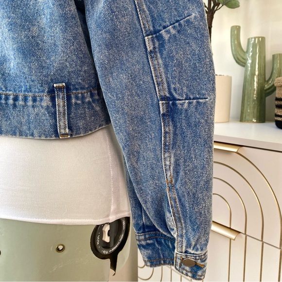 BLANK NYC Two-Tone Cropped Denim Trucker Jacket, Size S - Picture 10 of 11
